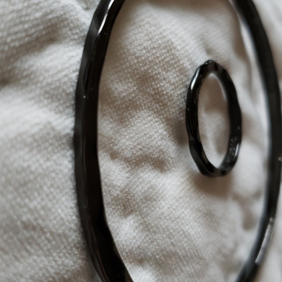 RLM Studio hematite ring and bracelet set - Picture 2 of 3